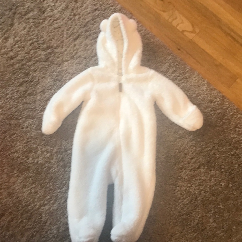 White Sherpa Bunting NWOT